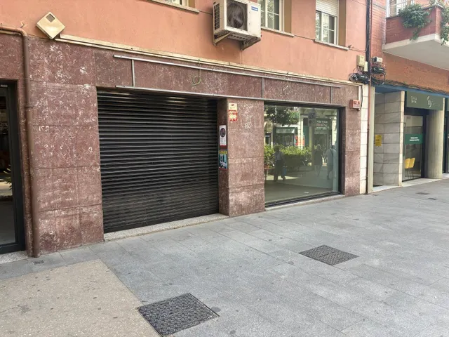 LOCAL COMERCIAL EN ALQUILER - SANT ANDREU — 9