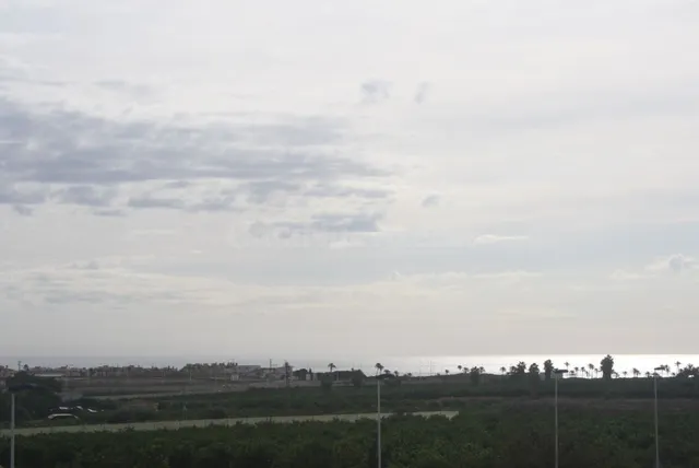 Adosada en Venta en Torrevieja Alicante - foto 4