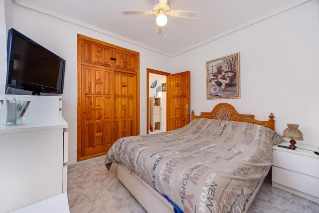 CHALET INDEPENDIENTE EN CIUDAD QUESADA CON JARDIN, GARAJE Y PISCINA COMUNITARIA — 21