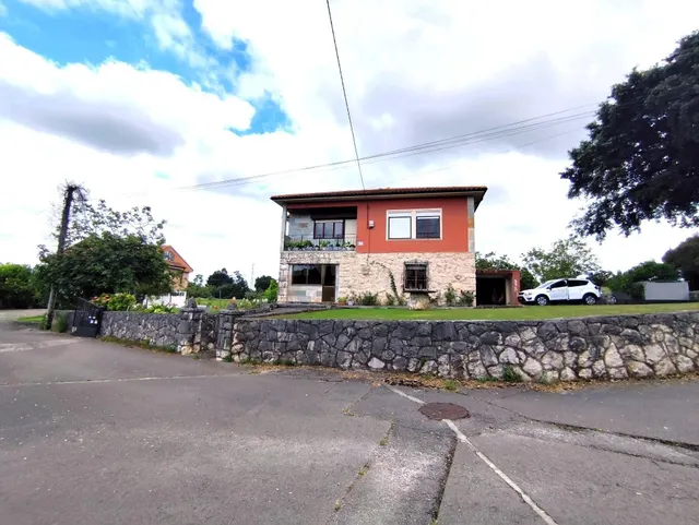 Casa independiente con mas de 2.000m2 de terreno - foto 2