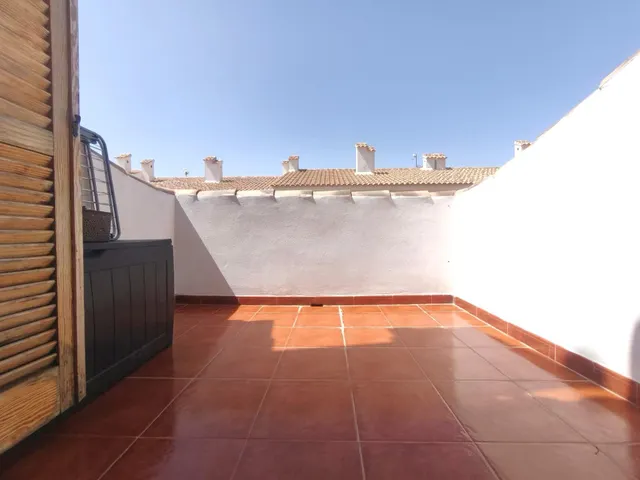 Vivienda amplia en perfecto estado en la zona alta de Gran Alacant, con piscina, parking y todos los servicios a pie — 29
