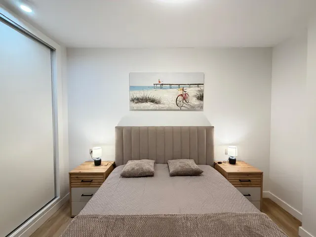 Apartamento totalmente reformado cerca de parque de las naciones con 2 dorm. 1 baño. con piscina. superficie 70 m2. — 10