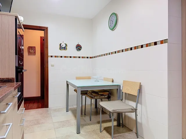 Casi 100 m2 y cuatro habitaciones en los primeros números de Zabaleta. Casi nada. — 16