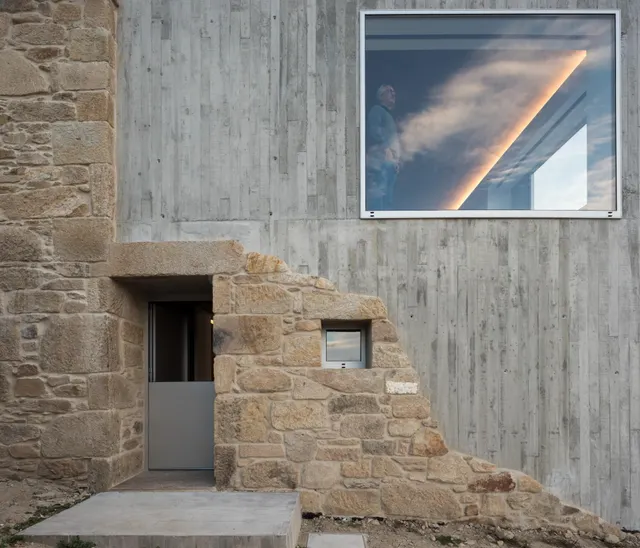 CONJUNTO ARQUITECTÓNICO REFORMADO EN PLENA RIA DE MUROS CON  - foto 4