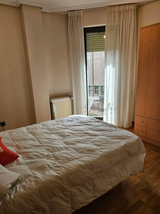 Espacioso Piso en el Corazón de Ponferrada por €156,000 — 10