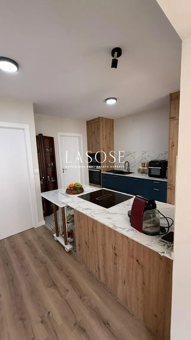Espectacular piso amueblado con terraza privada en alquiler vacacional en La Collada — 12