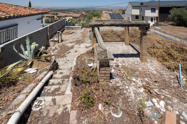 TERRENO URBANO BARRIO MONACHIL — 10