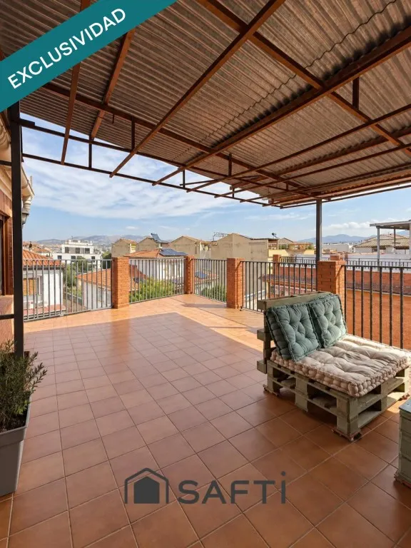 Maravilloso atico con gran terraza en Armilla