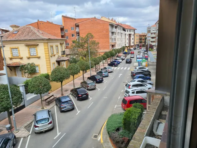 SEAMPLIO PISO EN EL CENTRO DE VALENCIA, SALÓN, COCINA, 4 HAB., 2 BAÑOS, TRASTERO Y GARAJE. — 3