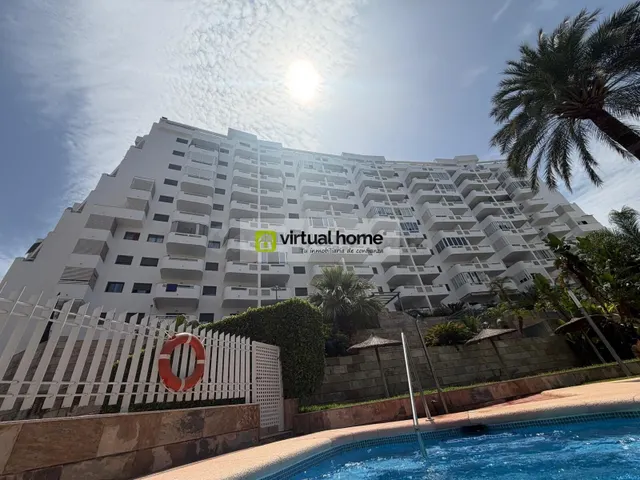 Amplio y moderno piso en Villajoyosa con vistas a la montaña