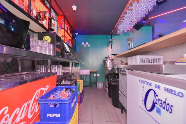 Pub en pleno centro de Granada ¿Eres un emprendedor apasionado por la hostelería? — 30
