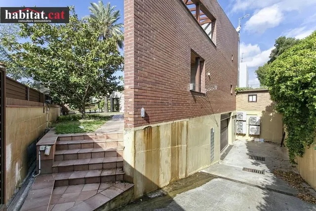 Espectacular casa esquinera en el aragai - Vilanova i la Geltrú — 34