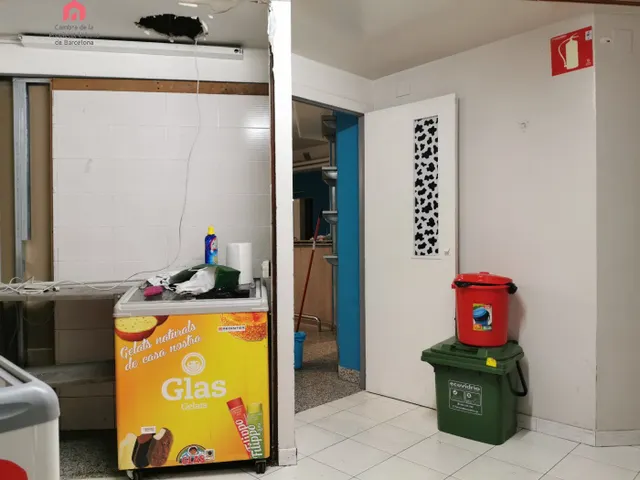 ESCORXADOR. LOCAL COMERCIAL IDEAL CAFETERIA — 22