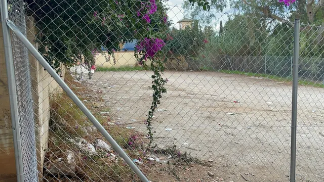 ¡Oportunidad Inversores! Terreno Urbano Residencial de 394 m2 en Carlos Haya, Málaga — 4