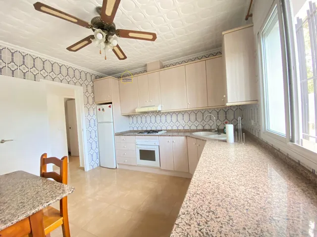 CASA LUMINOSA CON PARCELA A UN PASO DEL CENTRO — 23