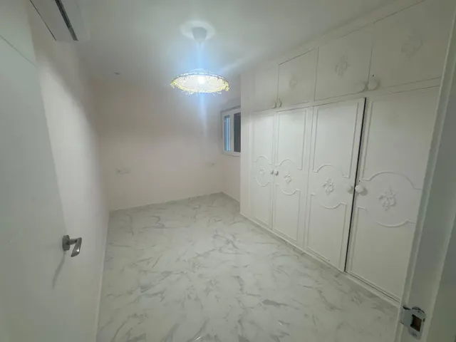 PIso    centrico de tres dormitorios y tres baños — 20