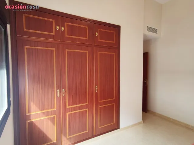 PRECIOSA CASA EN EL CARPIO!! — 26