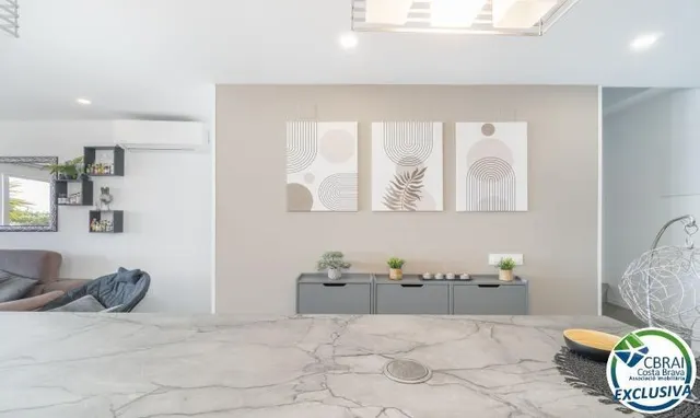 Chalet pareado en venta en Calle Joan Timoneda — 11