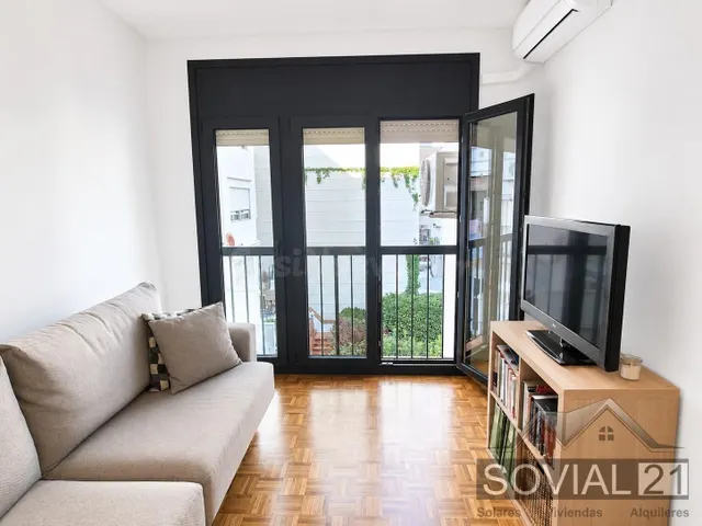 Piso reformado con mucho estilo junto a la plaza Sanllehy — 4