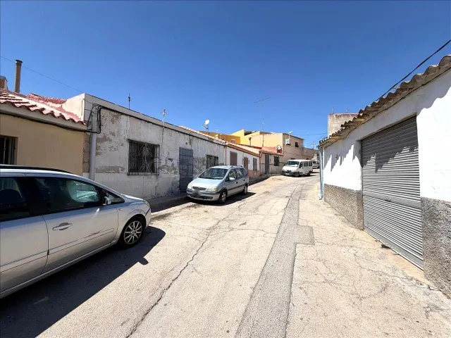 OPORTUNIDAD DE COMPRA CASA EN JUMILLA (OKUPADO) - foto 4