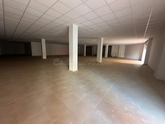 LOCAL COMERCIAL EN ALQUILER - foto 5