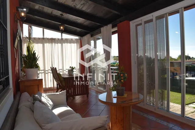 Una casa que impresiona por fuera y enamora por dentro... ¡IMAGINA TUS VERANOS AQUÍ! Piscina, barbacoa, pérgola y zona chill out — 46