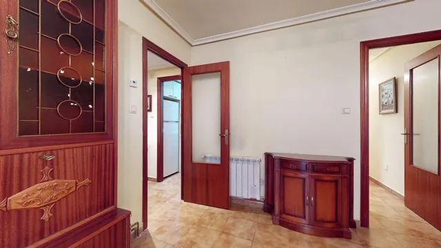 Piso de tres dormitorios de nueva construcción y con garaje — 12