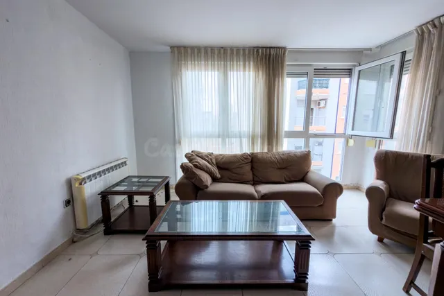 AMPLIA VIVIENDA DE 4 DORMITORIOS CON TERRAZA PRIVADA - foto 4