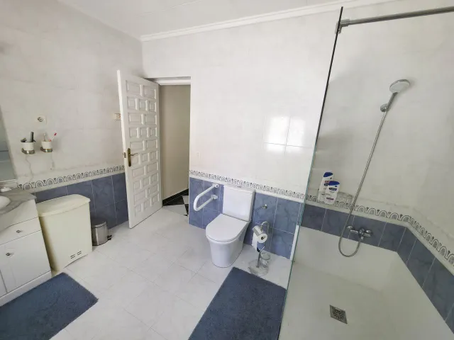 Villa 3 habitaciones 230m² en venta - Centro — 18