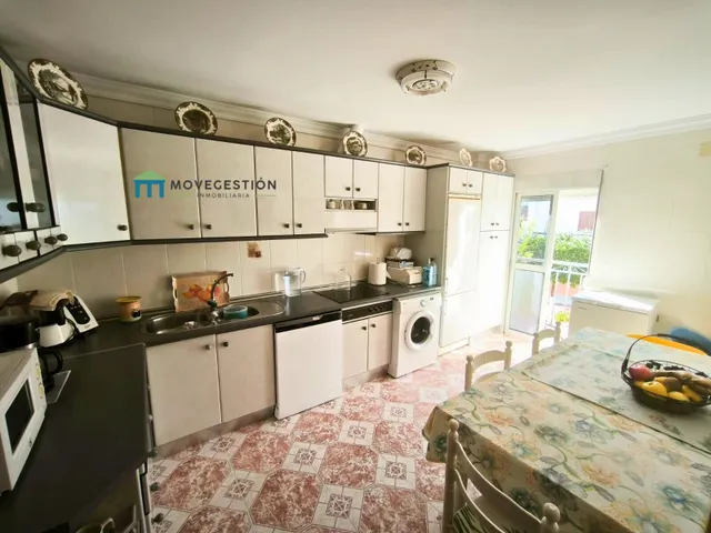VENTA DE CASA CON LOCAL COMERCIAL — 2