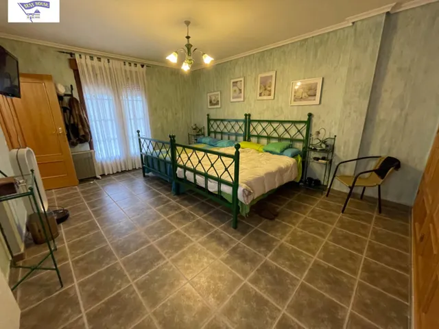 CASA EN ALCARAZ — 6