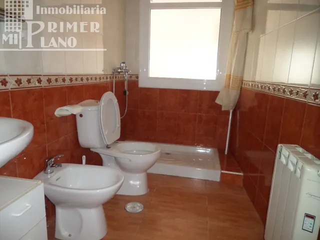 Casa 5 habitaciones 130m² en venta - Calle García Pavón — 18