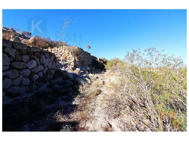 Gran terreno con huertas descansadas en Güimar