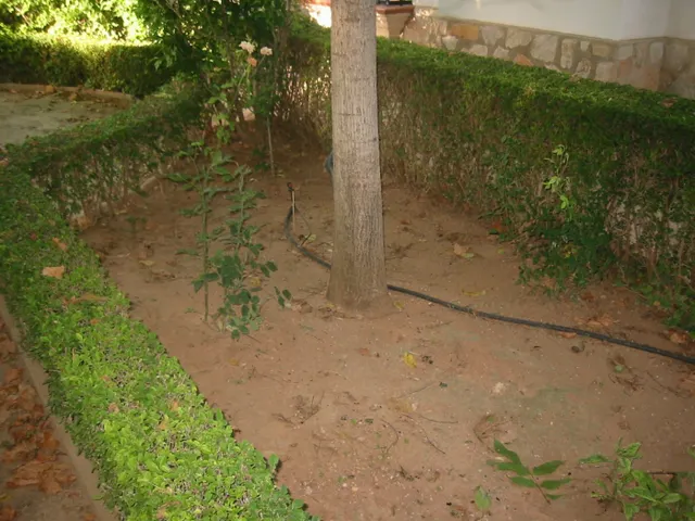 ¡¡¡ESPECTACULAR PARCELA DE 2264M, CON PISCINA, PISTA DE TENIS EN URB. AGUA SOL. — 47