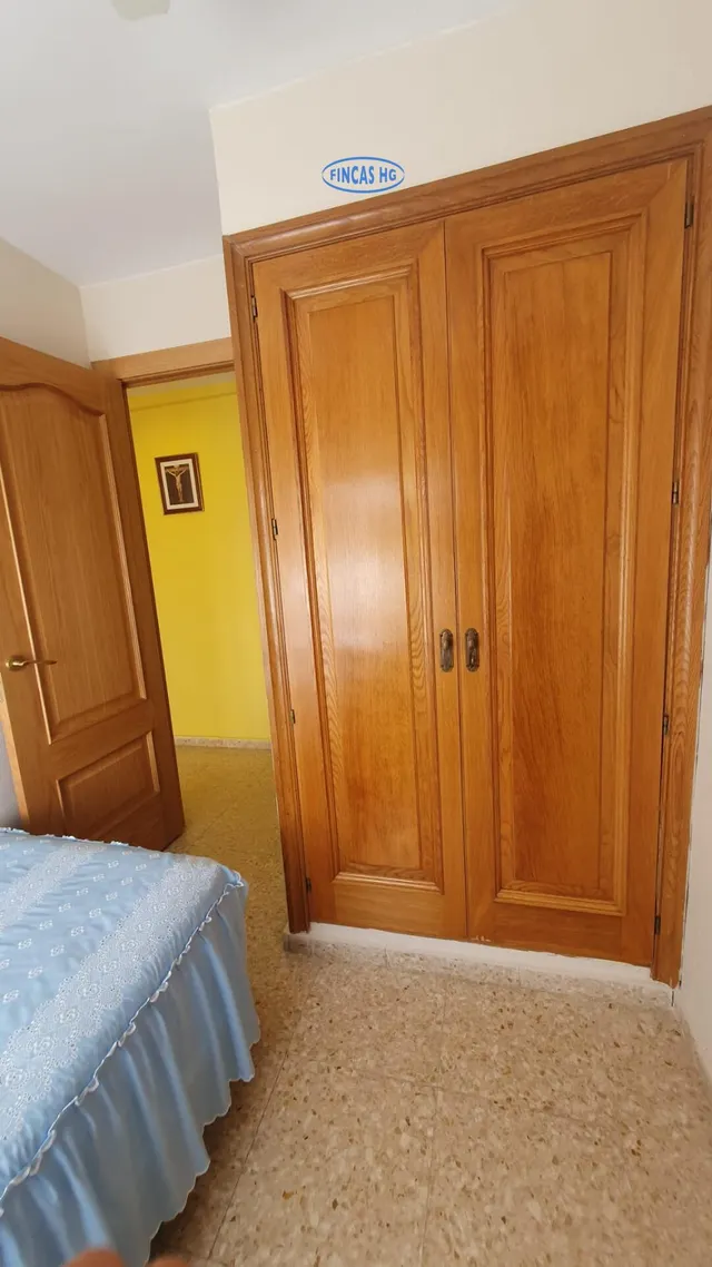 Amplio piso con tres dormitorios en playa de san juan — 26