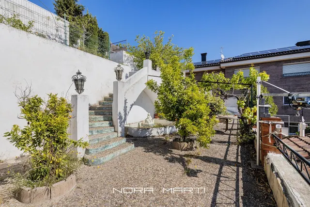 CASA A  NOSTRA SENYORA DE LOURDES — 26