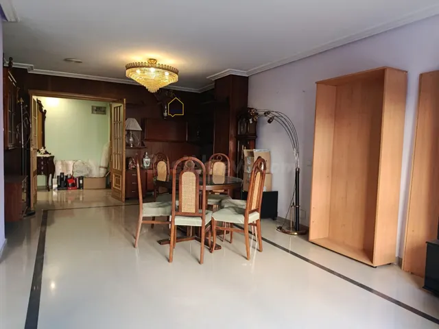 Piso exterior, de tres dormitorios y garaje en la Avenida Ju - foto 5