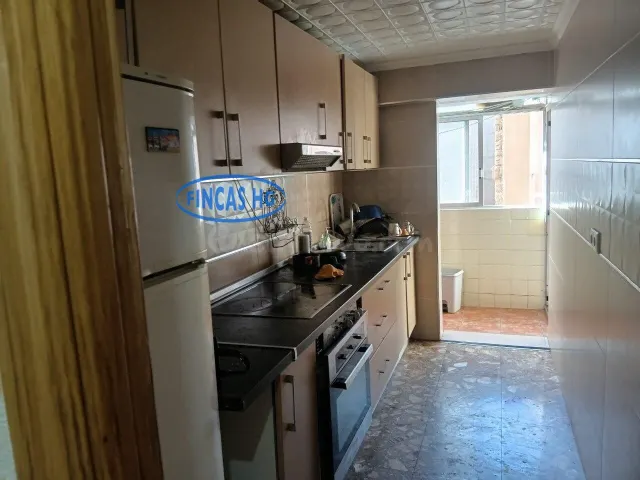 Vivienda amplia y luminosa en Carolinas Bajas, junto a la calle San Carlos — 5