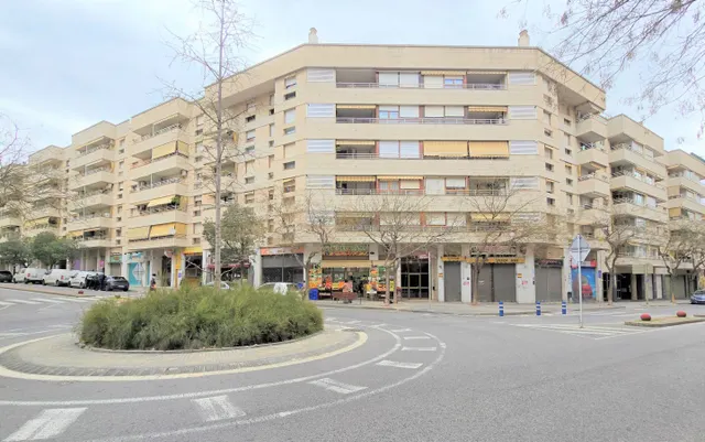 BAR / CAFETERÍA  EN ALQUILER EN ZONA CENTRO DE REUS — 28