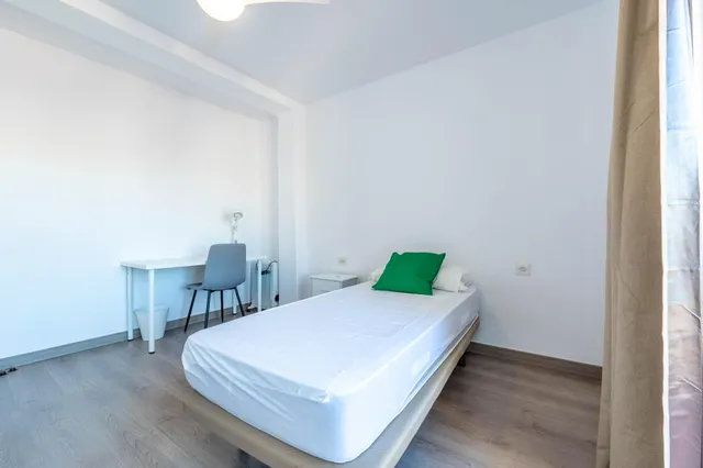 HABITACIÓN en Alquiler en Camino de Ronda, Granada - foto 5
