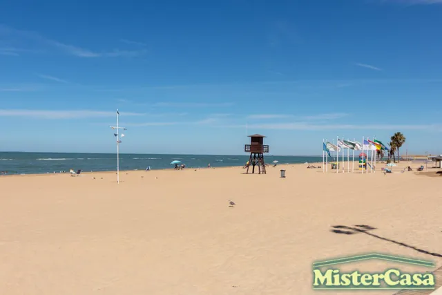 Chipiona, duplex 3 dormitorios, 2 baños, patio, solarium cerquita del mar MEJOR VER!! — 37