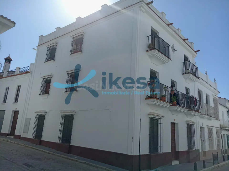 Venta de Edifico en Almonte, Huelva.