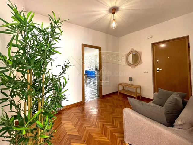 AMPLIO Y LUMINOSO PISO CON habitaciones DOBLES* - foto 3