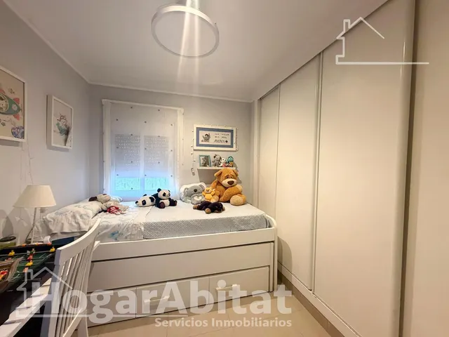 ¡Espectacular! Amplio, impecable y moderno con balcón, todo amueblado — 23