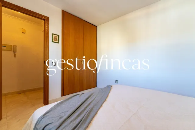 ¡Vive junto al mar en una de las zonas más privilegiadas de Cambrils! Piso con terraza y parking a pocos pasos de la playa de la Llosa en Cambrils — 16