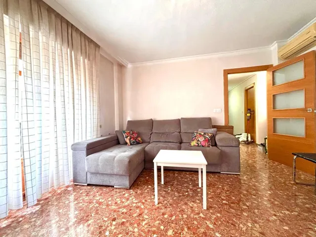 Exclusiva - - piso zona centro para entrar a vivir — 6