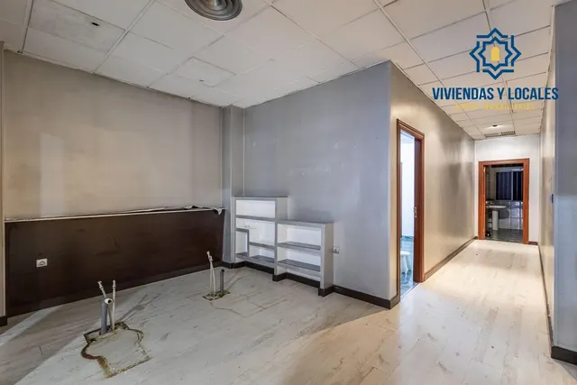 Local comercial en Pajaritos. — 9
