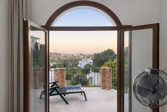 Chalet 7 habitaciones 876m² en venta - Costa del Sol - foto 5