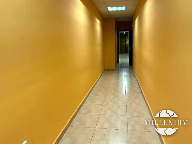 Nave industrial 310m² en venta - Barrio de la Estación — 24