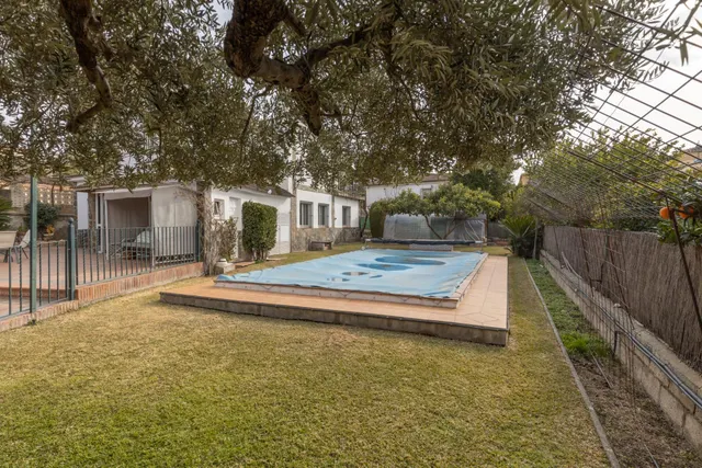 Vivienda Exclusiva en Urbanización Viñas del Rey – Otura — 50